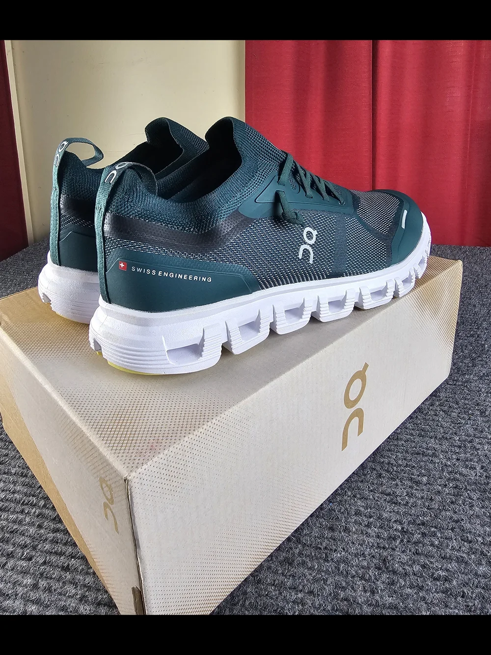 On Cloud 6 Versa Mens Dark Teal Lightweight Running Shoes New